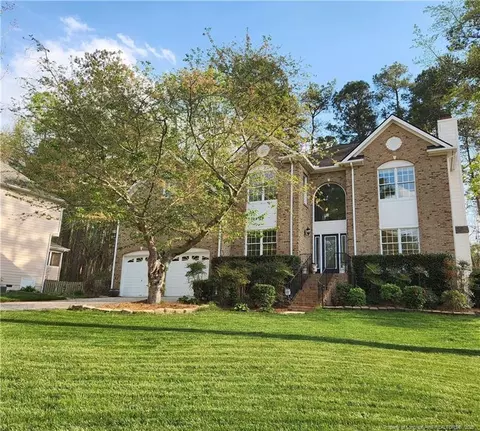 203 Ticonderoga Rd, Cary, NC 27519