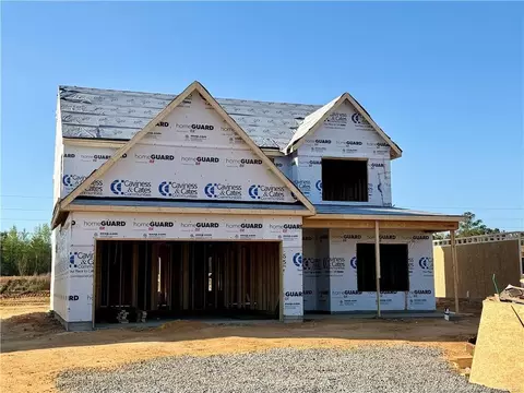 240 Steelwood St, Raeford, NC 28376