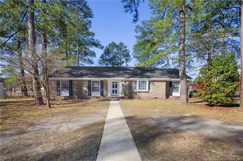 400 Hallmark Rd, Fayetteville, NC 28303
