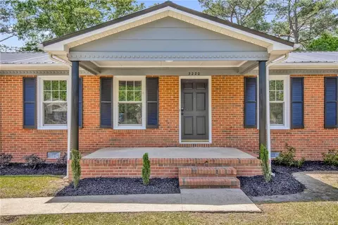 3220 Periwinkle Dr, Fayetteville, NC 28306