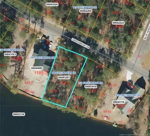 846 Greenbriar Dr, Vass, NC 28394