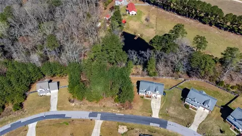 92 Carter Dr, Sanford, NC 27332