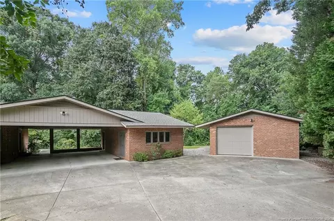 3641 Farmbrook Rd, Fayetteville, NC 28303 photo 4