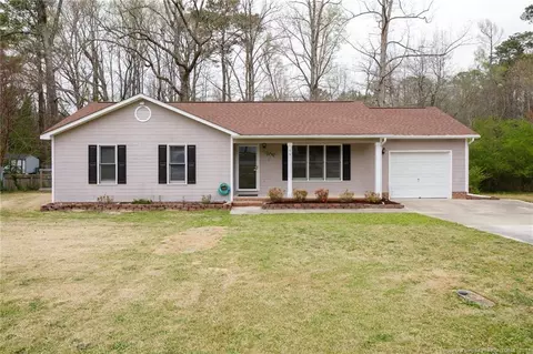 79 S Hillside Dr, Spring Lake, NC 28390