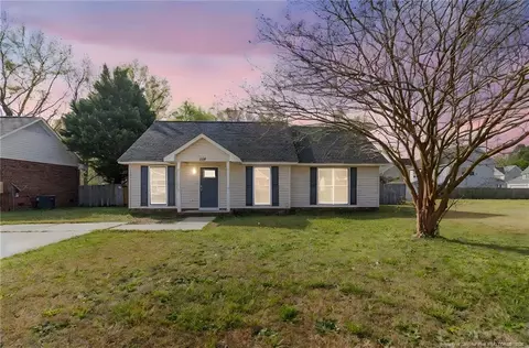 1114 Whiskerlake Dr, Fayetteville, NC 28312