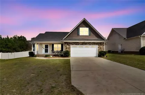 2109 Feathercombe Ct, Fayetteville, NC 28306