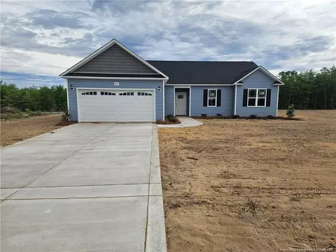 6077 Ari Ct, Fayetteville, NC 28312