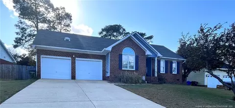 5705 Kingstree Dr, Fayetteville, NC 28304