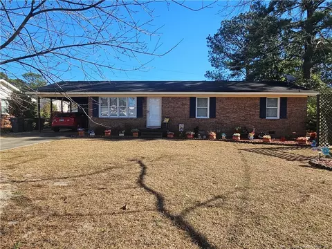 4547 Legion Rd, Hope Mills, NC 28348