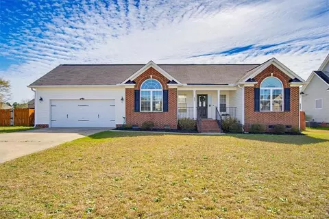 83 Lockwood Dr, Cameron, NC 28326