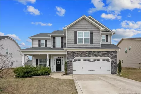 166 Courtland Dr, Raeford, NC 28376