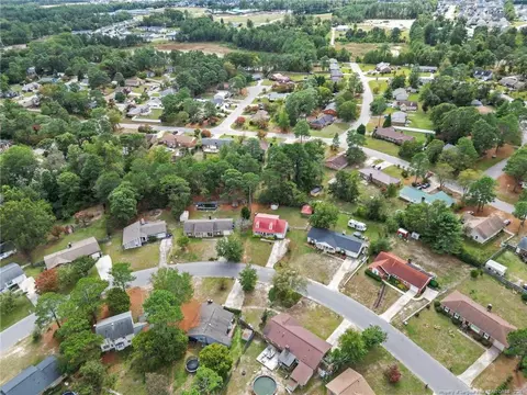 2079 Birchcreft Dr, Fayetteville, NC 28304