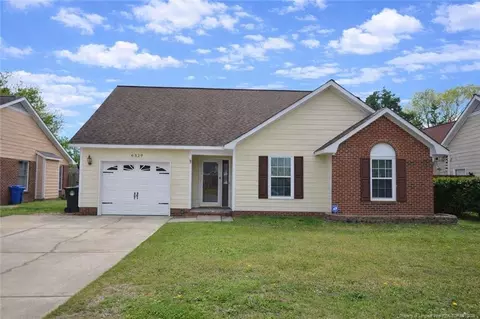 6329 Foxglenn Dr, Fayetteville, NC 28314