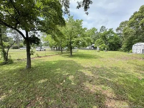 5722 Camden Rd, Fayetteville, NC 28306