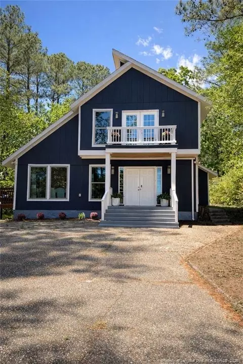 5721 Waters Edge Dr, Fayetteville, NC 28314