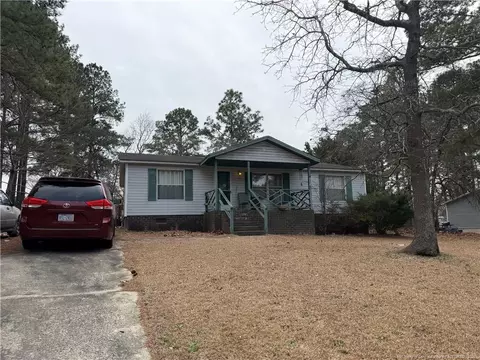 419 Mcdougald Dr, Raeford, NC 28376