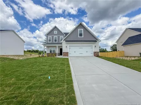 528 Ashley Heights Dr, Aberdeen, NC 28315