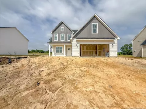 528 Ashley Heights Dr, Aberdeen, NC 28315
