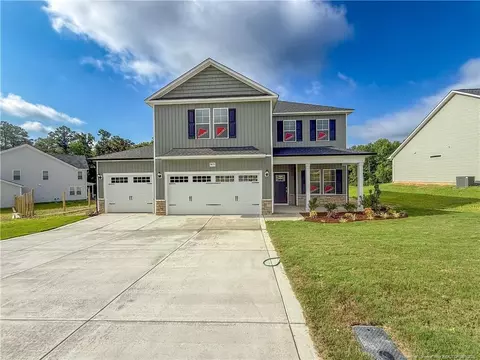 5415 Tall Timbers Dr, Fayetteville, NC 28311