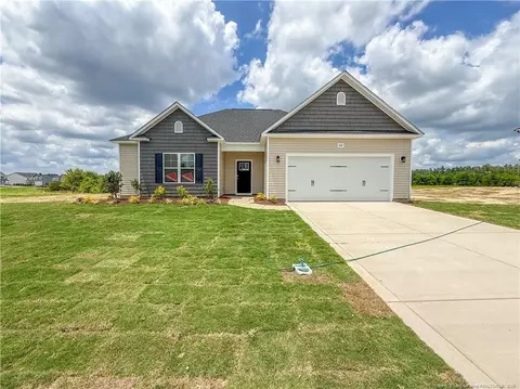 322 Ashley Heights Dr, Aberdeen, NC 28315