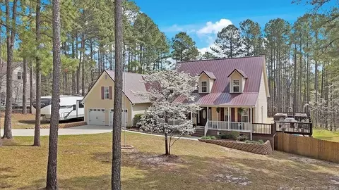 419 Senter Ln, Bunnlevel, NC 28323 photo 2