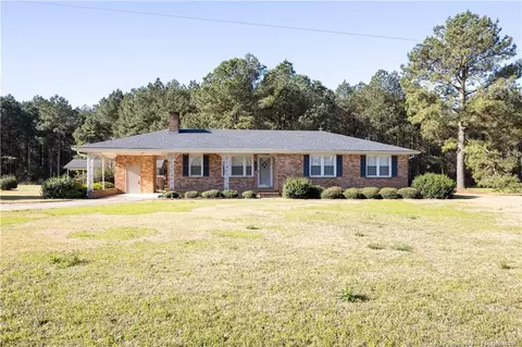 5424 Bonnetsville Rd, Clinton, NC 28328