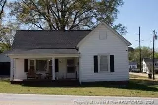 302 N 13th St, Erwin, NC 28339