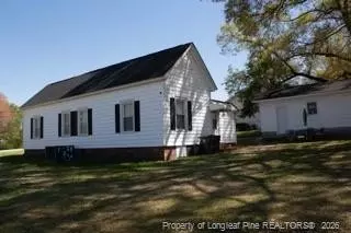 302 N 13th St, Erwin, NC 28339 photo 5