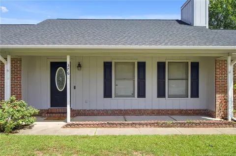 376 Woodberry Cir, Raeford, NC 28376