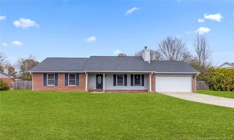 376 Woodberry Cir, Raeford, NC 28376