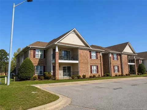 1830 Balmoral Dr, Fayetteville, NC 28304