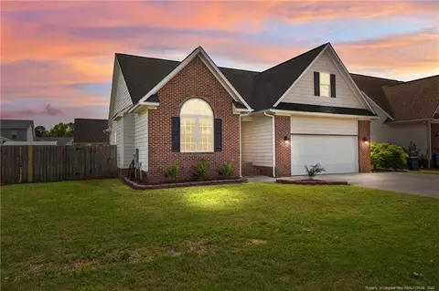 8337 English Saddle Dr, Fayetteville, NC 28314