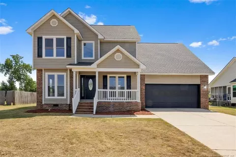 4818 Deer Lakes Rd, Fayetteville, NC 28311