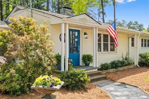 605 S May St S, Southern Pines, NC 28387