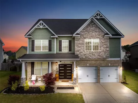 2914 Cragburn Pl, Fayetteville, NC 28306