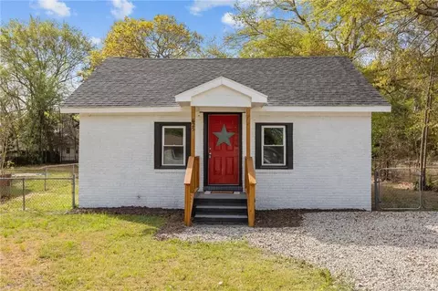 625 Eva Cir, Spring Lake, NC 28390
