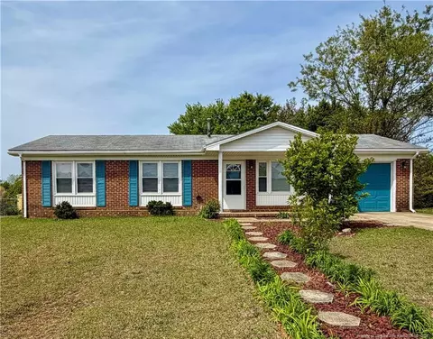 147 Brocton Dr, Fayetteville, NC 28303