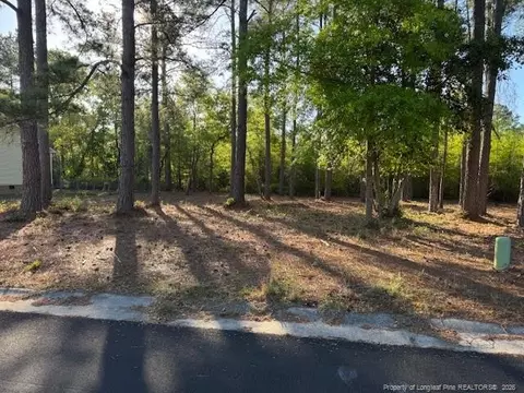 213 Waddell Dr, Fayetteville, NC 28301