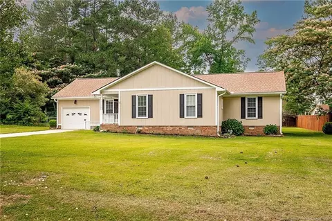 209 Old Farm Rd, Raeford, NC 28376