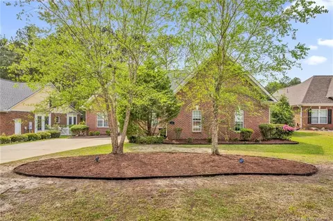 195 Falling Water Rd, Spring Lake, NC 28390