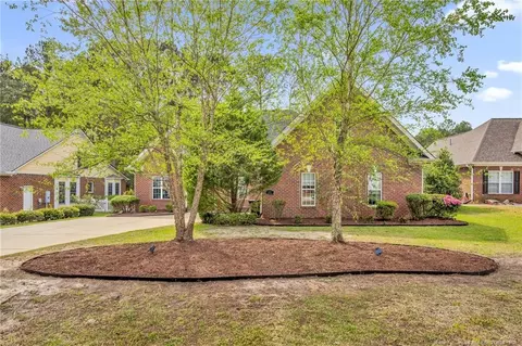 195 Falling Water Rd, Spring Lake, NC 28390