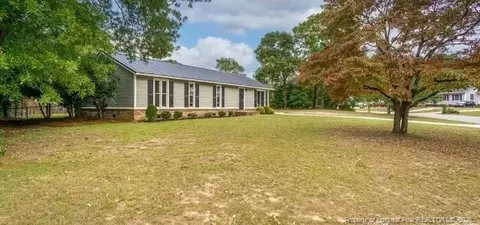 820 Algood Ave, Hope Mills, NC 28348