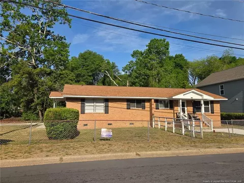 424 Bryan St, Fayetteville, NC 28305