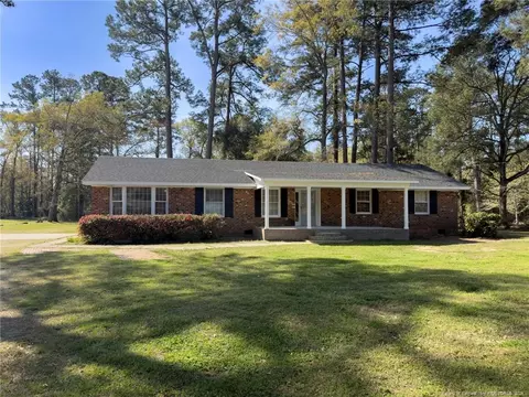 598 Forest Rd, Lumberton, NC 28358