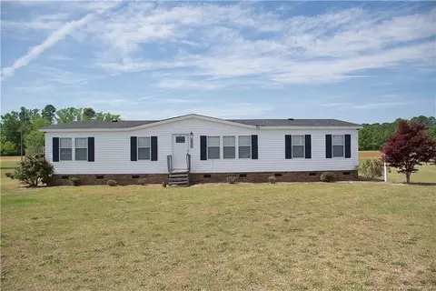 1071 Watts Rd, Lumberton, NC 28360