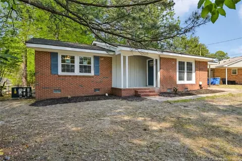 818 Rock Spring Rd, Fayetteville, NC 28314