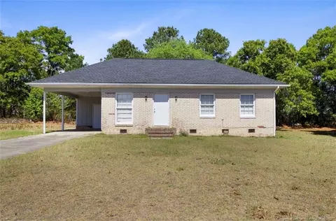 818 Grambling Ct, Fayetteville, NC 28311
