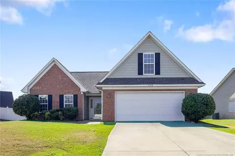 153 Saint George Dr, Raeford, NC 28376