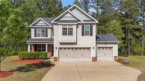 419 Rolling Pines Dr, Spring Lake, NC 28390