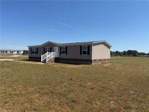 47 Augustine Dr, Saint Pauls, NC 28384
